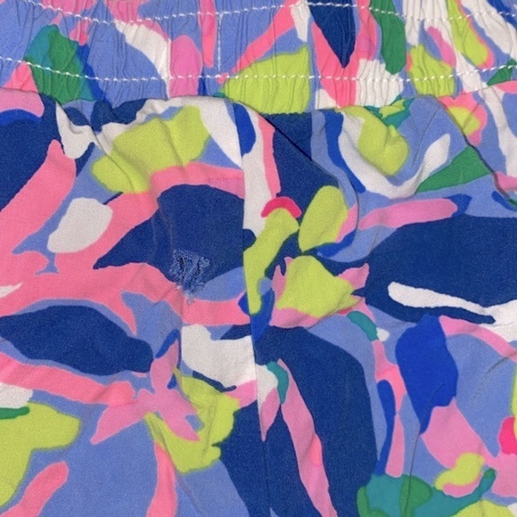 LILLY PULITZER floral shorts size small - Picture 7 of 7